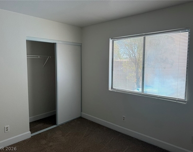 2324 Chapman Hill Drive - Photo Thumbnail 11