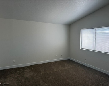 2324 Chapman Hill Drive - Photo Thumbnail 14