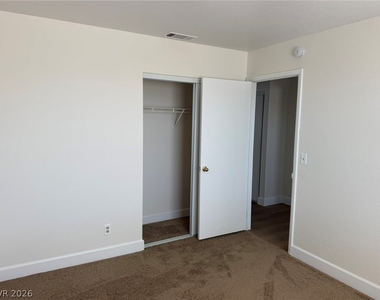2324 Chapman Hill Drive - Photo Thumbnail 13