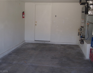 7724 Bauble Avenue - Photo Thumbnail 30
