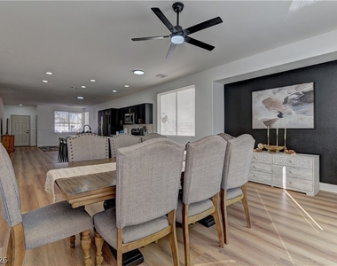 1176 Colgate Lane - Photo Thumbnail 10