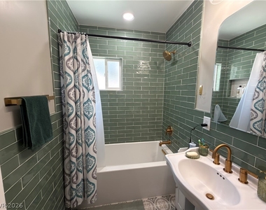 524 Hopi Place - Photo Thumbnail 12