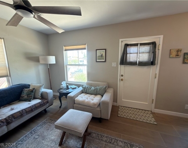 524 Hopi Place - Photo Thumbnail 3