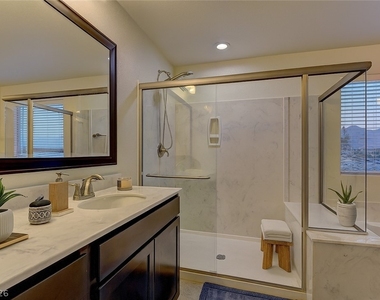 426 Port Reggio Street - Photo Thumbnail 13