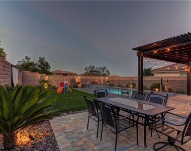 426 Port Reggio Street - Photo Thumbnail 21