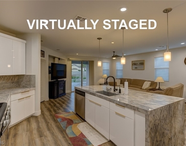 426 Port Reggio Street - Photo Thumbnail 4