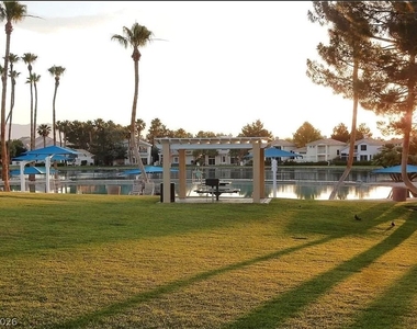 8428 Oyster Drive - Photo Thumbnail 29