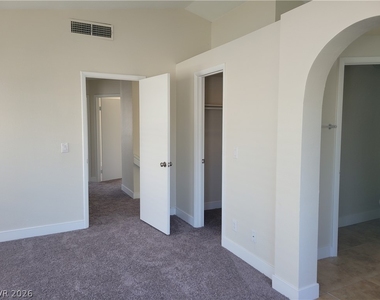8428 Oyster Drive - Photo Thumbnail 13