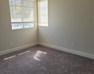 8428 Oyster Drive - Photo Thumbnail 20