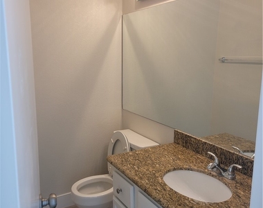 8428 Oyster Drive - Photo Thumbnail 9