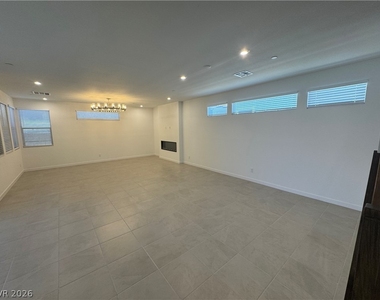 3262 Fountaintree Avenue - Photo Thumbnail 1