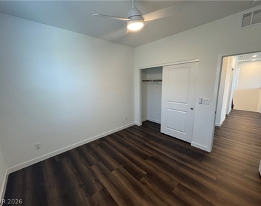 3262 Fountaintree Avenue - Photo Thumbnail 32