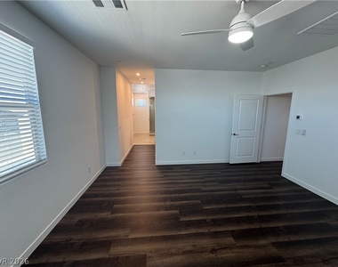 3262 Fountaintree Avenue - Photo Thumbnail 36