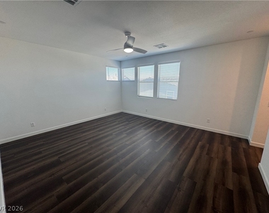 3262 Fountaintree Avenue - Photo Thumbnail 34