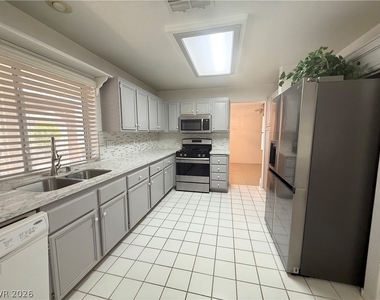 1778 Blue Ribbon Drive - Photo Thumbnail 26