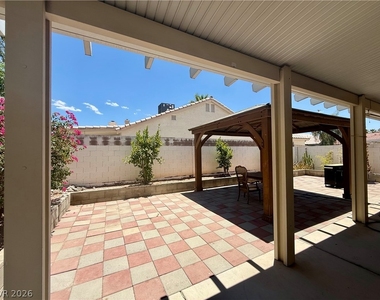 1778 Blue Ribbon Drive - Photo Thumbnail 17