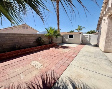 4851 Stormy Ridge Street - Photo Thumbnail 17
