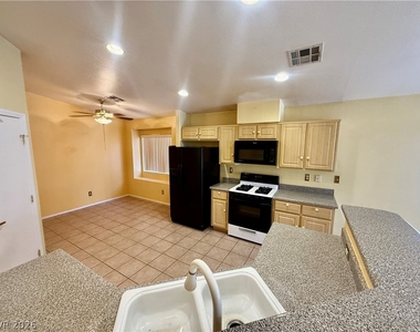 4851 Stormy Ridge Street - Photo Thumbnail 5