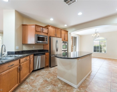 224 Uccello Drive - Photo Thumbnail 12