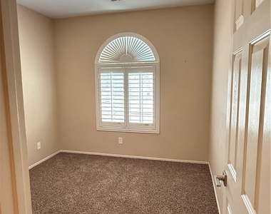 11536 Regal Rock Place - Photo Thumbnail 14