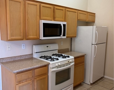 3395 Cactus Shadow Street - Photo Thumbnail 15