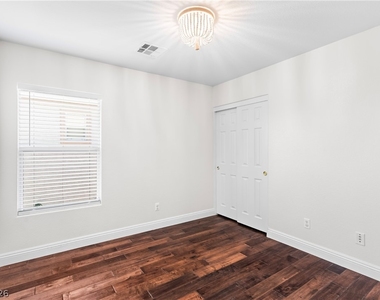 11223 Tribiani Ave Avenue - Photo Thumbnail 43