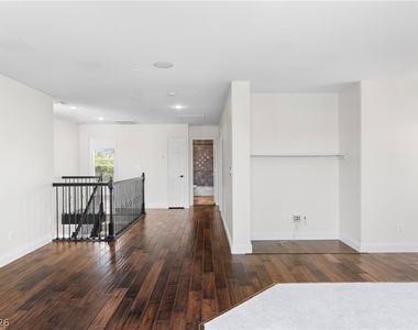 11223 Tribiani Ave Avenue - Photo Thumbnail 29