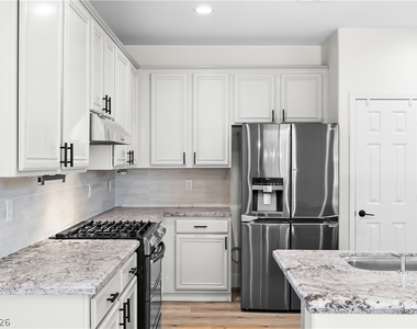 11223 Tribiani Ave Avenue - Photo Thumbnail 14