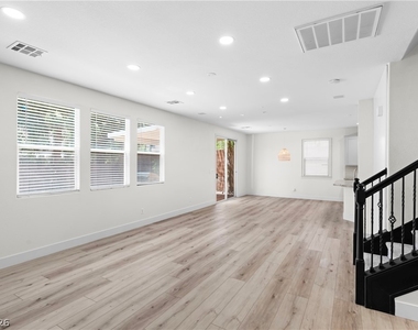 11223 Tribiani Ave Avenue - Photo Thumbnail 64