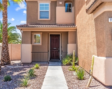 11223 Tribiani Ave Avenue - Photo Thumbnail 4