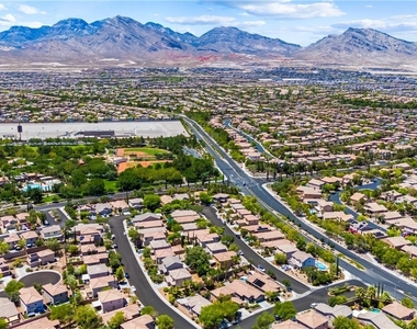 11223 Tribiani Ave Avenue - Photo Thumbnail 58