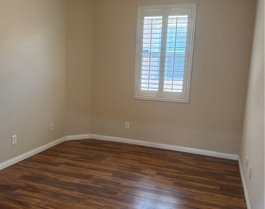 9113 Parkstone Avenue - Photo Thumbnail 15