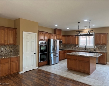 9113 Parkstone Avenue - Photo Thumbnail 4