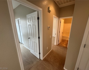 2924 Dotted Wren Avenue - Photo Thumbnail 11