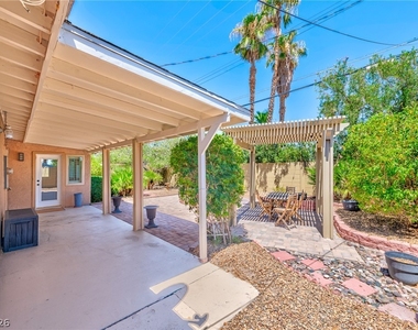 1824 Saylor Way - Photo Thumbnail 14
