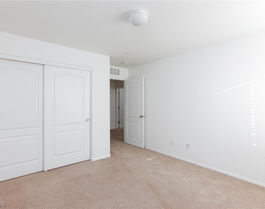 7720 Vibrant Thread Court - Photo Thumbnail 17