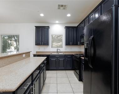 7720 Vibrant Thread Court - Photo Thumbnail 6