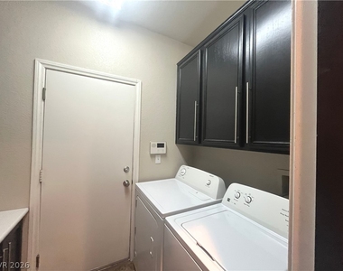 1667 Tangerine Rose Drive - Photo Thumbnail 35