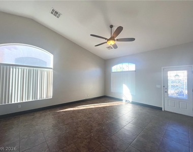 1667 Tangerine Rose Drive - Photo Thumbnail 5