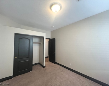 1667 Tangerine Rose Drive - Photo Thumbnail 27