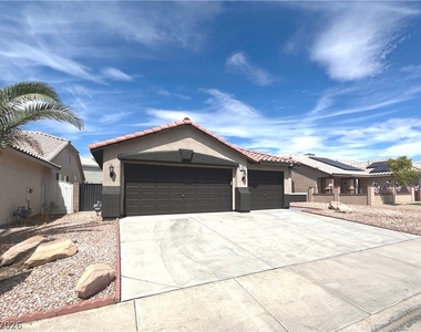 1667 Tangerine Rose Drive - Photo Thumbnail 2