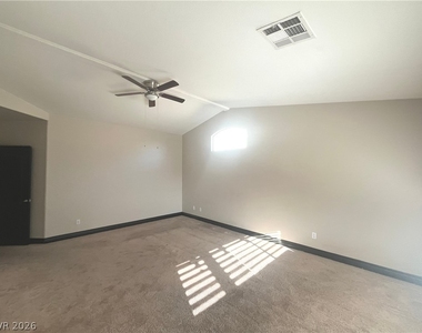 1667 Tangerine Rose Drive - Photo Thumbnail 20