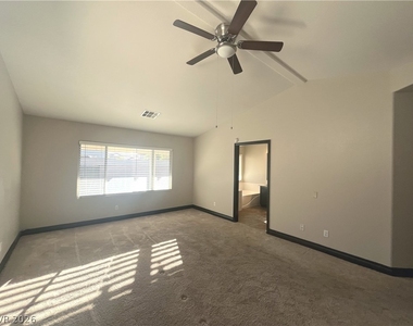 1667 Tangerine Rose Drive - Photo Thumbnail 19