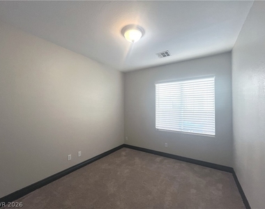 1667 Tangerine Rose Drive - Photo Thumbnail 30