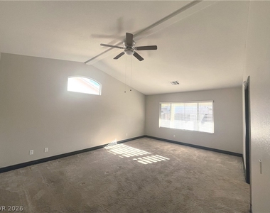 1667 Tangerine Rose Drive - Photo Thumbnail 18