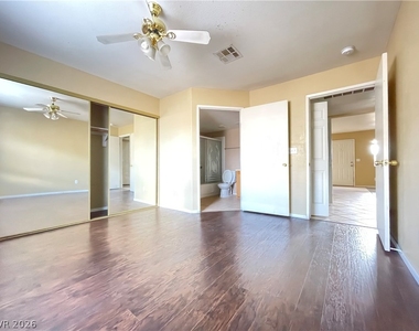 8410 Eldora Avenue - Photo Thumbnail 13
