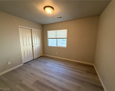 6055 Montana Peak Avenue - Photo Thumbnail 12