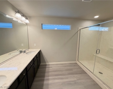 6055 Montana Peak Avenue - Photo Thumbnail 10