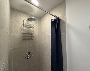 5108 Greene Lane - Photo Thumbnail 9