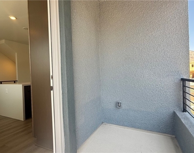 1513 Bat Hawk Street - Photo Thumbnail 9